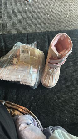 Children’s Place Boots For Rain Or Snow Size 2 Youth