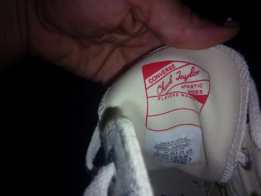 Sneakers