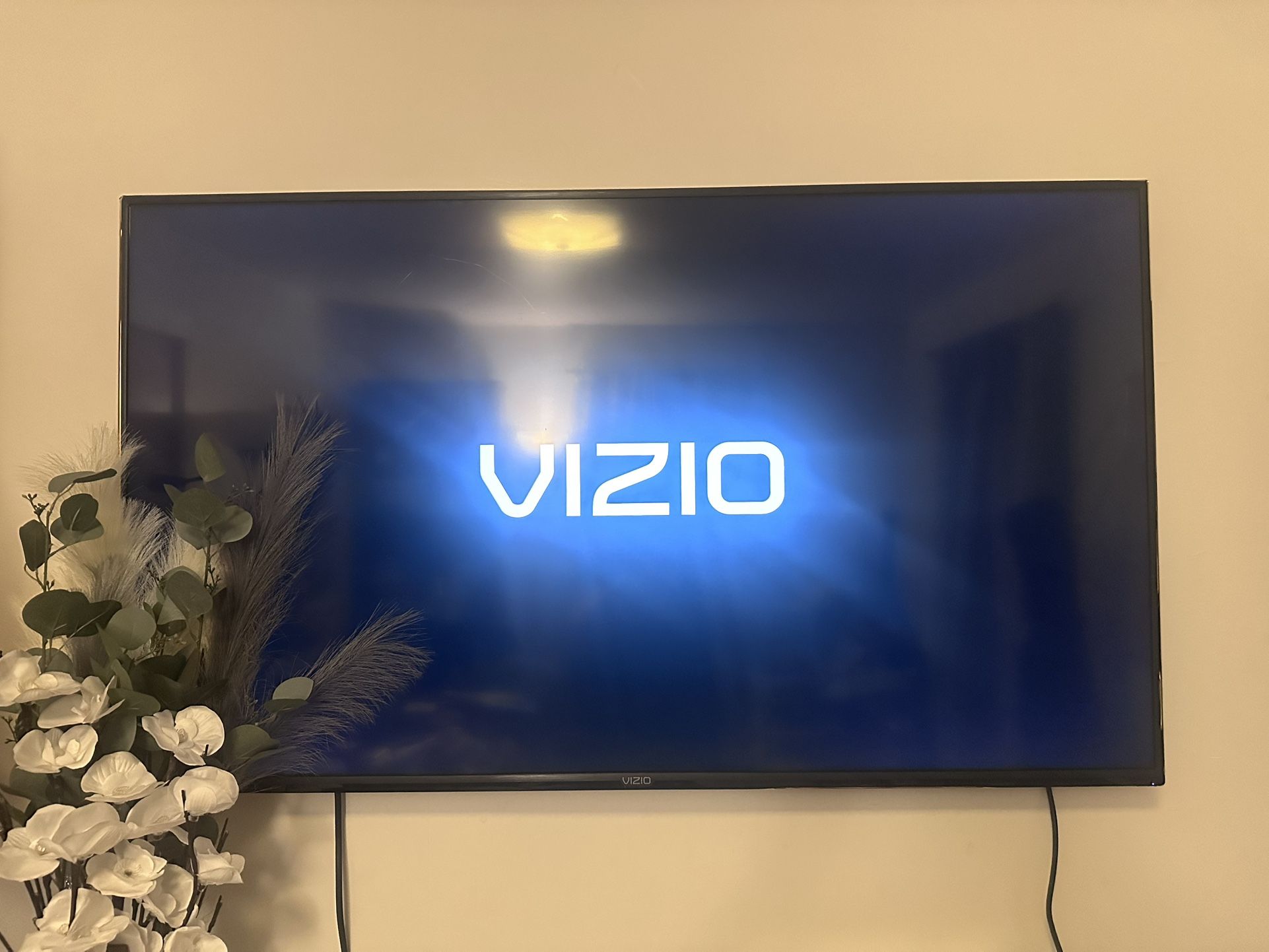 Vizio 50 Inch v Series Smart 4K HDR TV - Barely Used