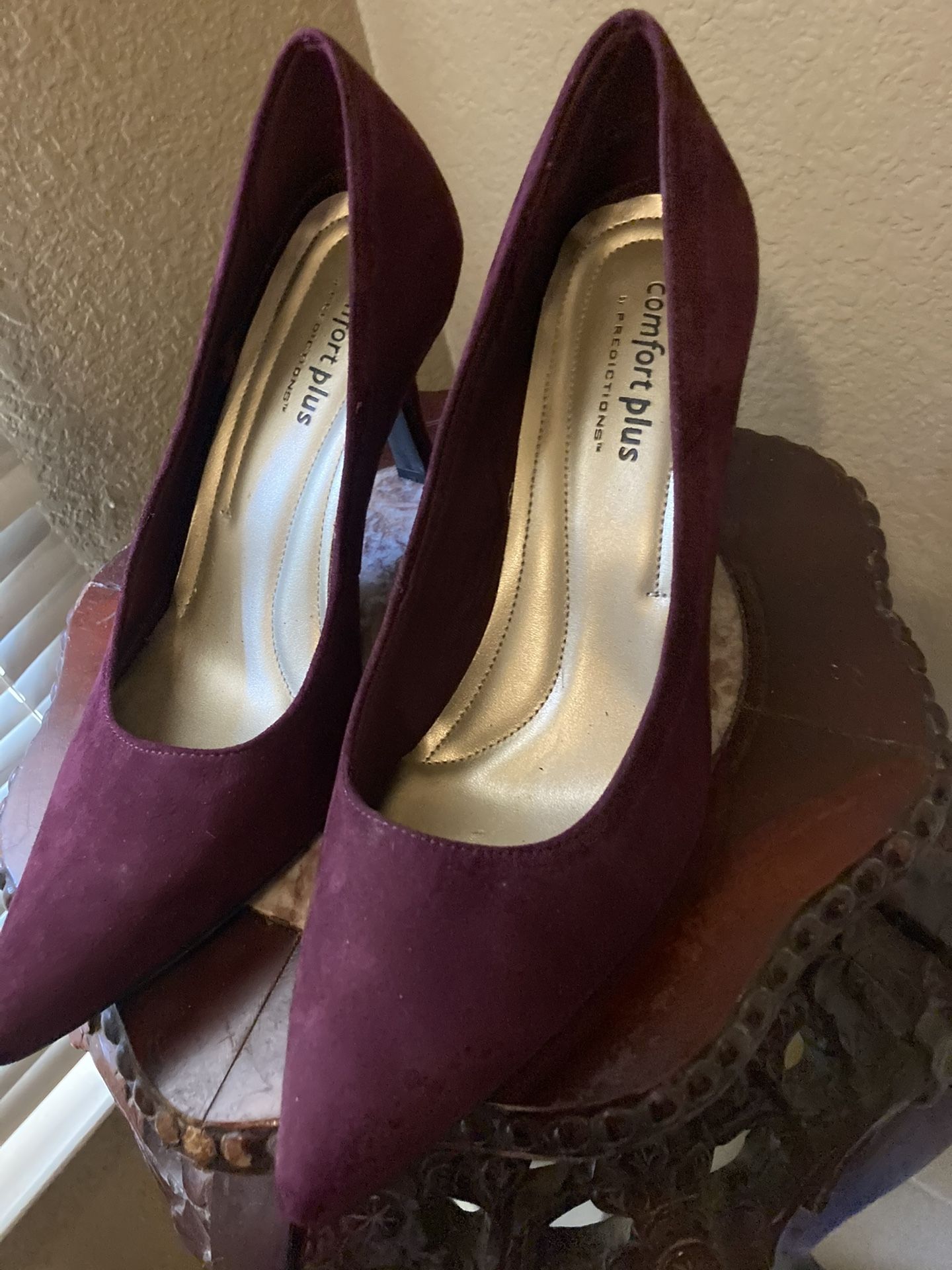 Like New Women's Heels Shoes Size 10