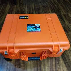 NEW Orange PELICAN 1560 Case Rolling Waterproof Protective Storage Retractable Handle WITH FOAM