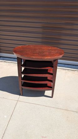 Levenger Swivel Reading Table