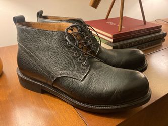 Barneys New York Italian leather Chukka Boots