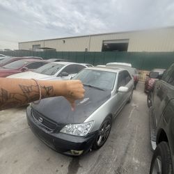 2002 Lexus IS 300