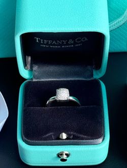 Tiffany & Co. Paloma Picasso 18K white gold Pave 0.16CTW Diamond Sugar Stack Cocktail Ring sz5.25