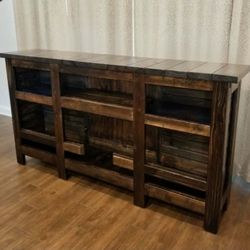 Rustic Style Wooden Bar (New)