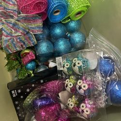 Large Wreath & Decorations 