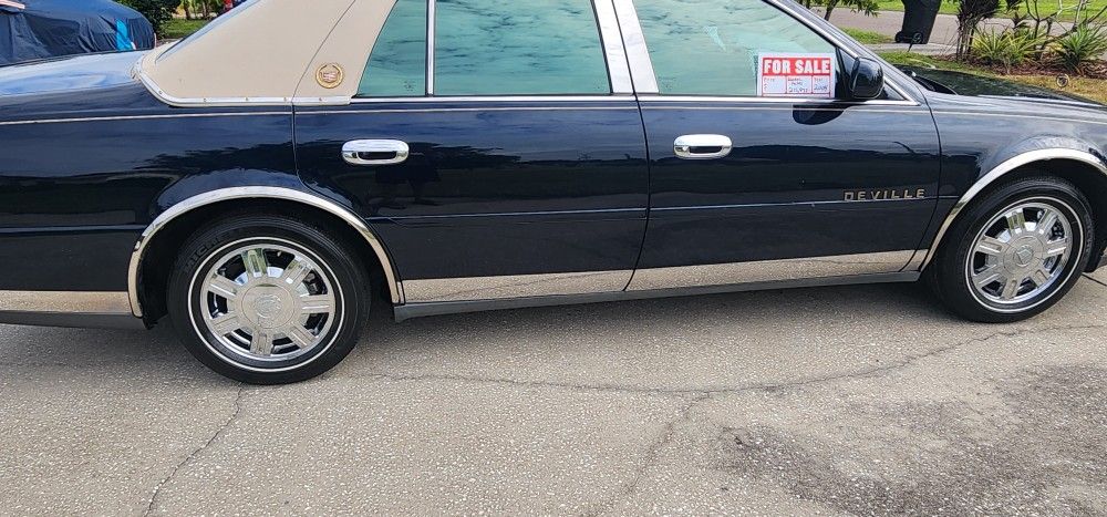 2004 Cadillac DeVille