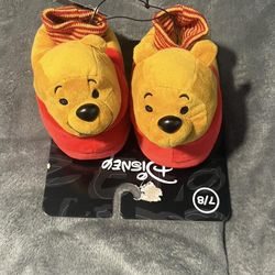 Winnie the Pooh children's slippers, size 7/8