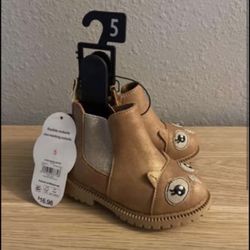 *NEW* 5c Brown rodeo boots