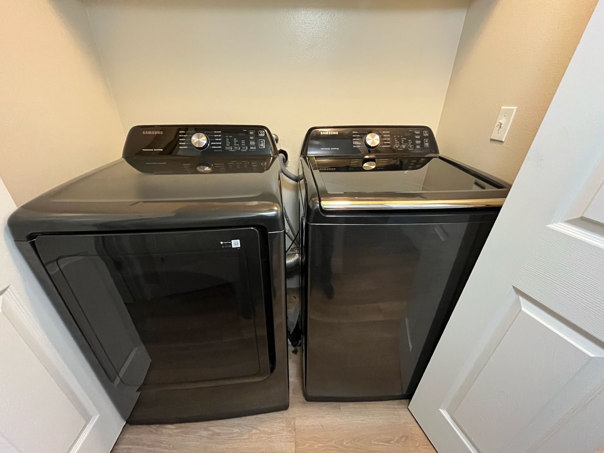 Washer & Dryer