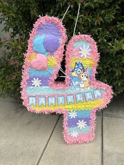 Bluey Piñatas