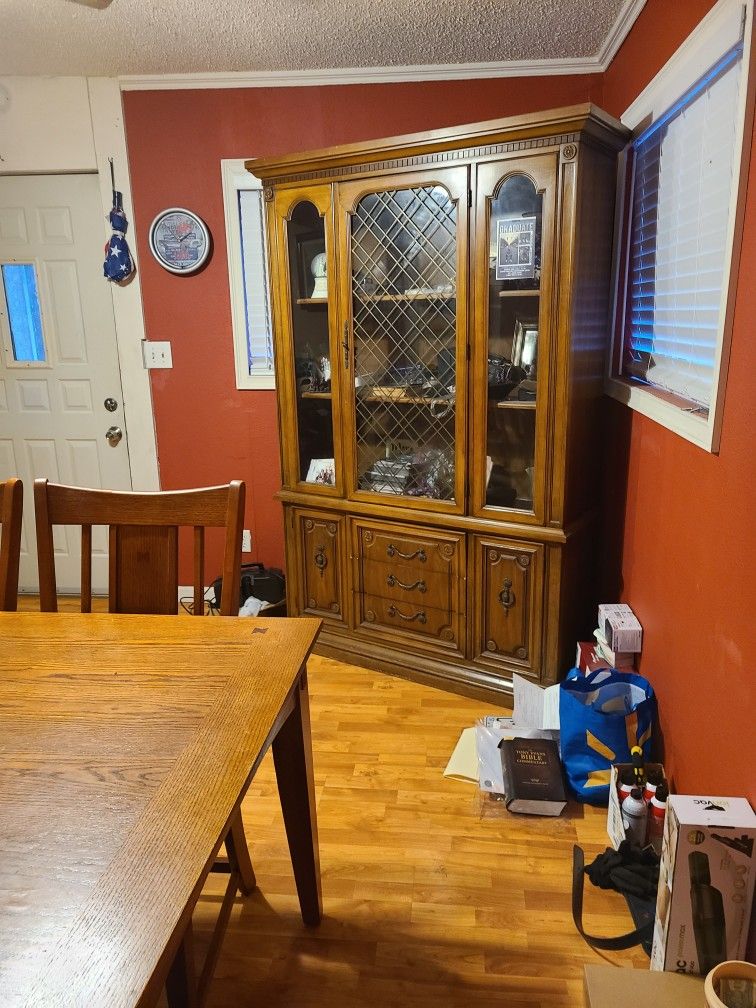 Furniture Dinning Room Set,living Room Set China Cabinet,rugs,TV,dog Kennel