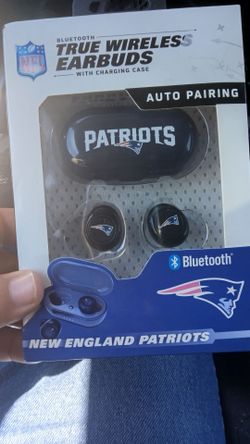 SOAR Bluetooth ear buds New England Patriots