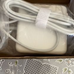 Mac Book Pro Charger