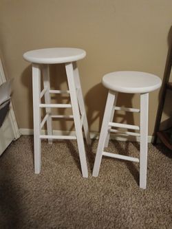 Primed Backless Wooden Stools