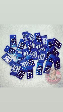 Custom Dominos