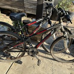 Trek Mt220 $30dlls For Both