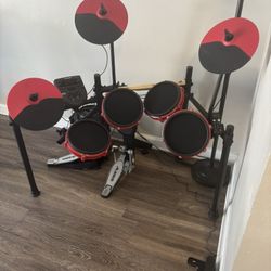 Alesis Nitro Mesh Drum Set
