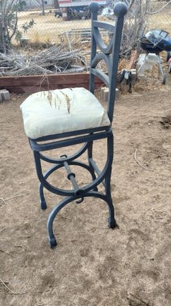 Metal Rotating Stool