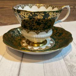 Royal Albert ***CONSORT SERIES*** Fine Bone China Teacup/Saucer