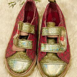 Sparkly Pink Small Girl’s Size 10 Sneakers 