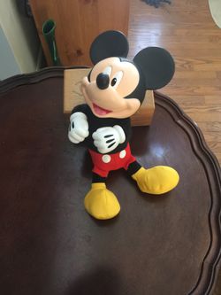 Singing Mickey Mouse “Hot Dog Song”