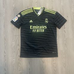 21-22 Real Madrid 3rd kit