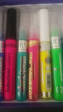NEON eyeliners