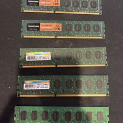 5 Sticks Of 8gb (DDR3) 1600 Ram memory, $15 Each - $70 for All