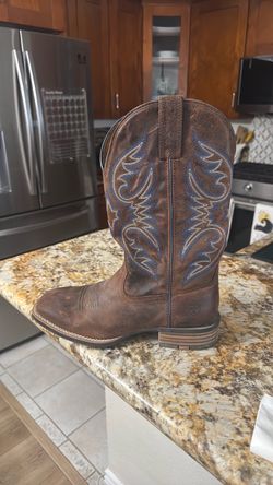 Ariat men’s boots size 9