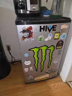 Mini fridge
