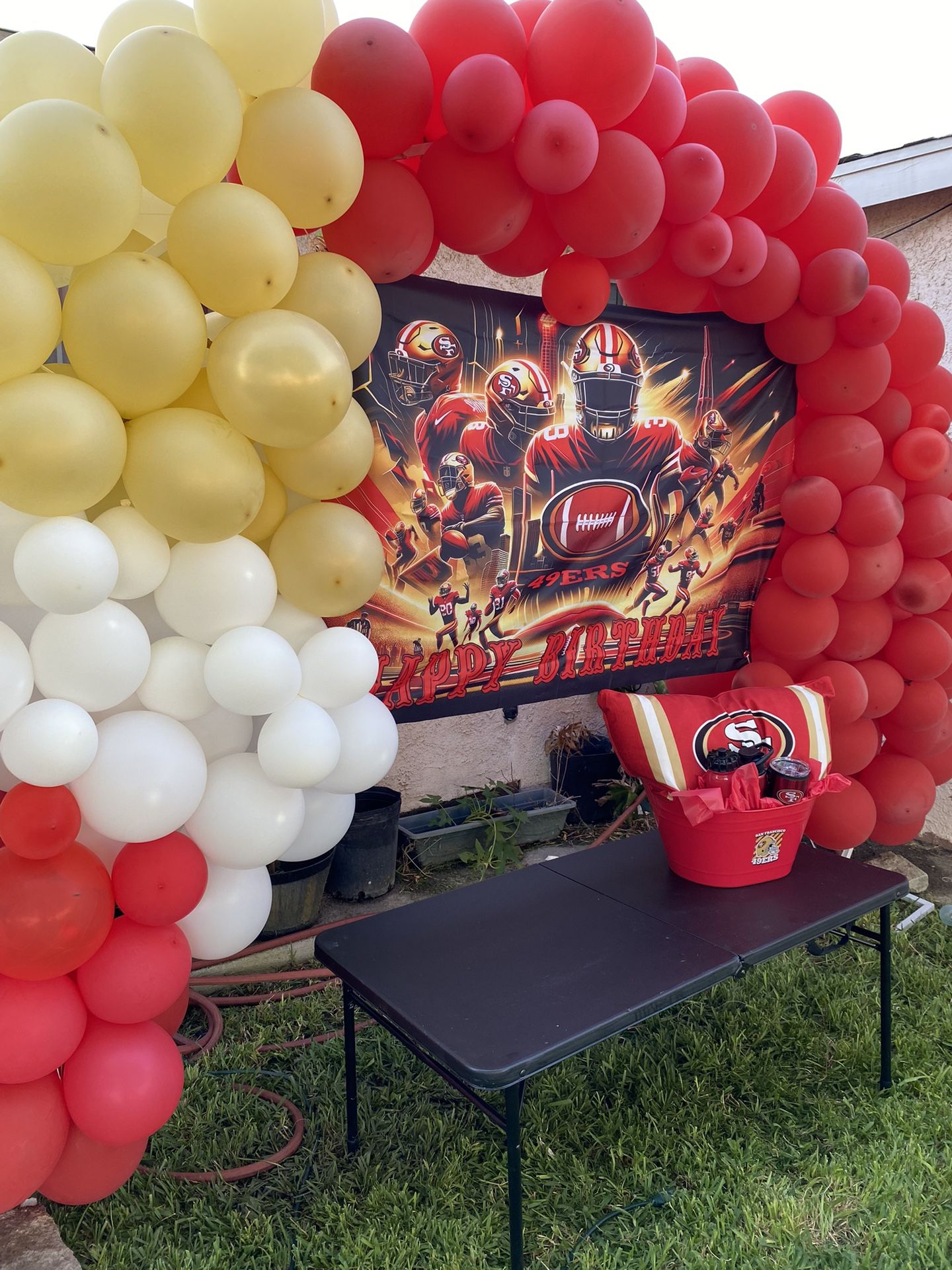 49ers balloon arch