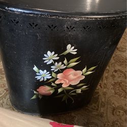 Detecto 1950s Tolleware Hand Painted Hamper