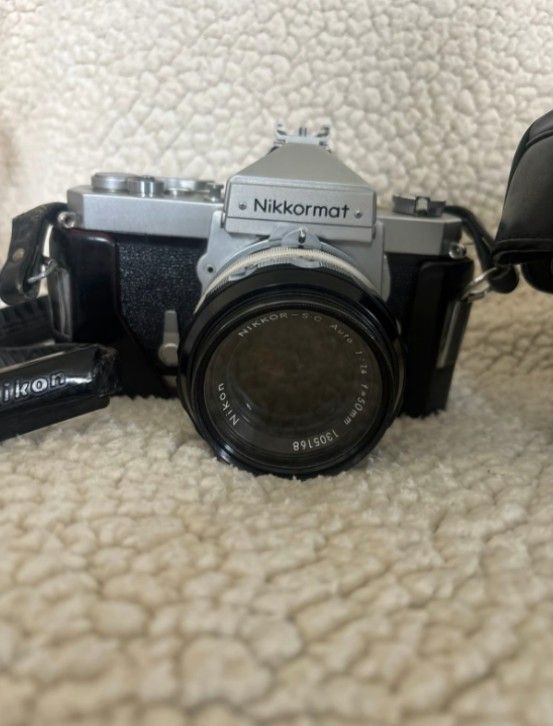 Nikon Nikkormat Nikkor Lens is 50mm film camera vintage
