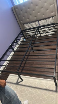 Metal frame for sale no headboard size queen