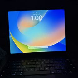 12.09 iPad 512 Gb With Apple Case Keyboard 