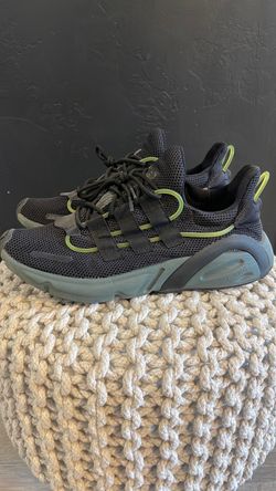 Size 11 men’s adidas shoes