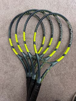 Brand new Babolat Pure Aero 100sq 2026 model grip 4 - 4 1/2. NEW now strung tennis racquet