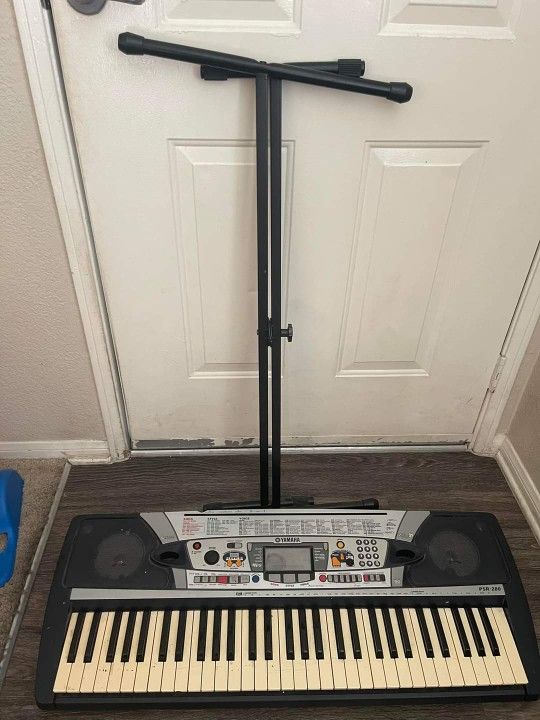 Yamaha Keyboard N Stand