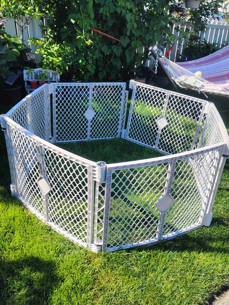6 Panel Play Yard