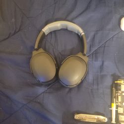 Airpod Pros And Skull Candy Evos