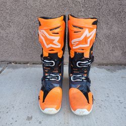 Motorcycle boots