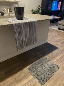 Black White & Gray Bath Set
