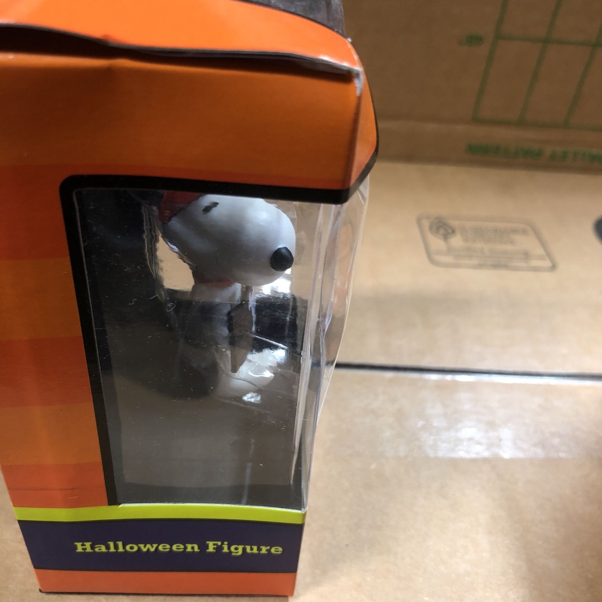 New Snoopy & Lucy Halloween Figurines