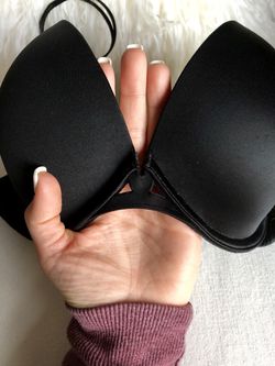 Victoria's Secret 34D bra! Very Sexy push-up for Sale in Las Vegas