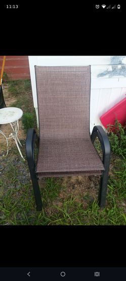 Set of stackable chairs 2