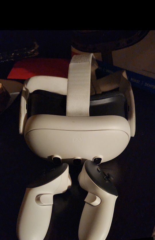 Meta Quest 3 VR W/Beat Saber