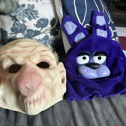 Hallloween Costumes And Masks 