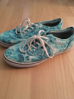 Women’s Vans 